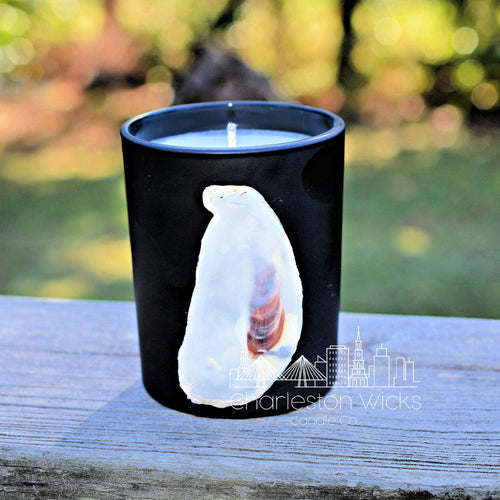 Black Tumbler with Oyster Shell
